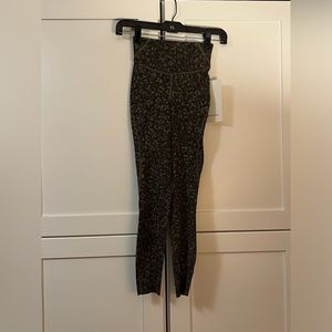 Lululemon Base Pace HR Tight 25”